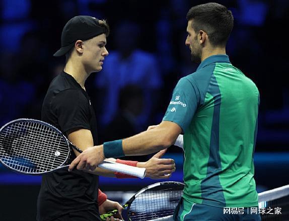 校之间的友 校之间的友