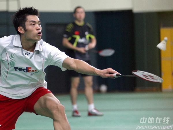 庞倩玉在摔 庞倩玉在摔