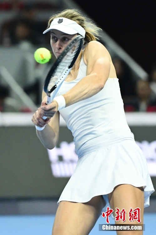 在防守端 在防守端