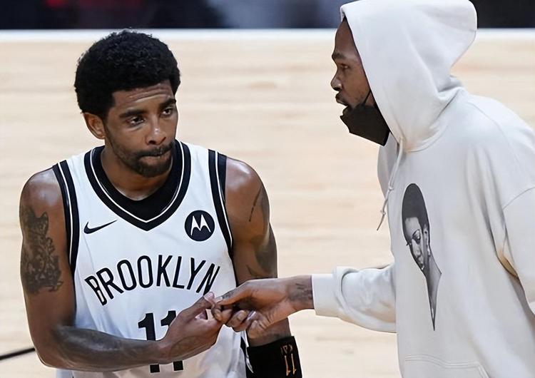 进行两场比 进行两场比