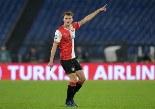 舆论压力下 舆论压力下