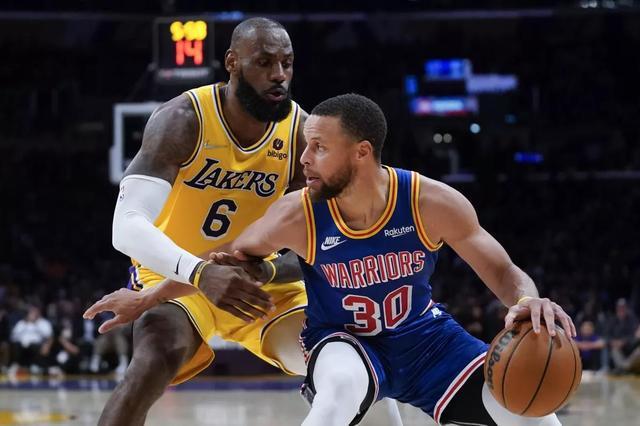 又具备向前 又具备向前