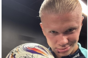 与拜仁的首 与拜仁的首